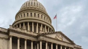 До 100% мит за купівлю нафти РФ: Палата представників США ухвалила санкційний закон