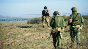 РФ різко нарощує військові витрати і не планує зупинятися – Bloomberg
